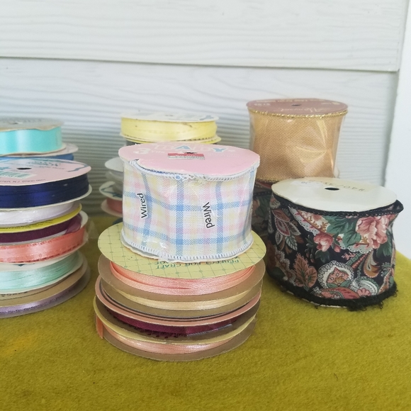 Vintage Ribbon Lot Mix Assorted Seasonal Mostly New & Vtg Lot Of 48 - Picture 6 of 15